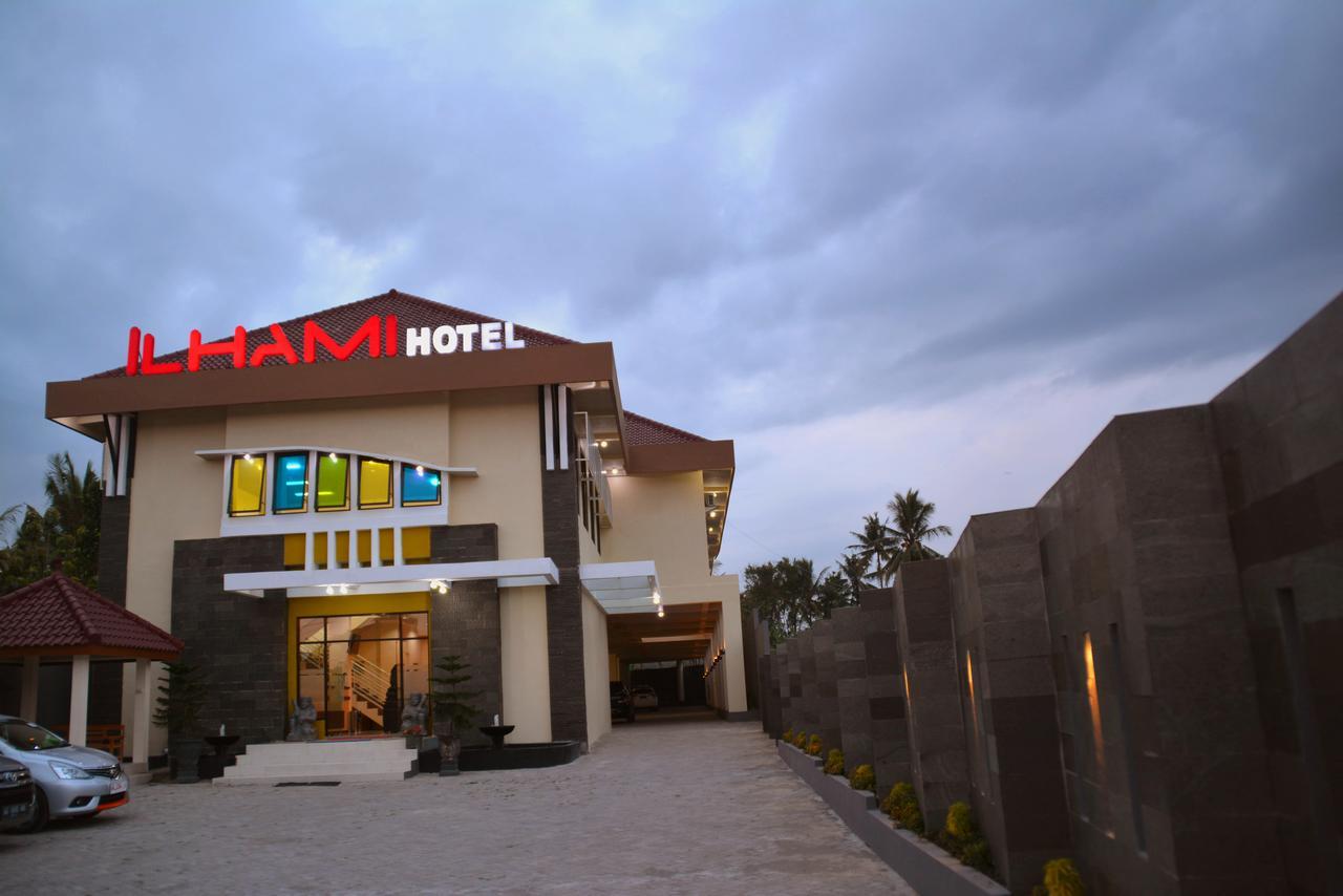 Ilhami Hotel Blitar Exterior photo